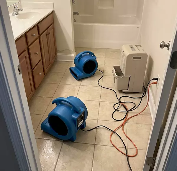 Why Homeowners & Businesses Choose Quincy Water Damage for Flooded Bathroom Services in Quincy, MA?